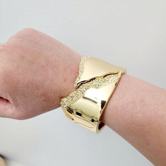 Brand New Top Fashion Gold Tone Rhinestone Bangle Bracelet - Picture 5 of 9